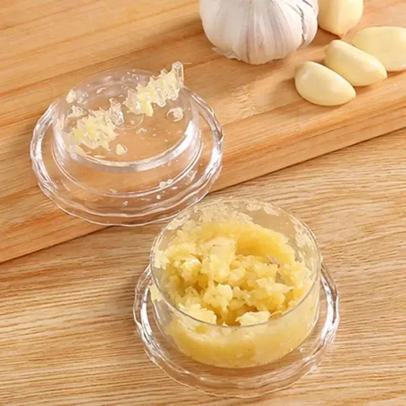 Revolutionize Your Cooking with the Manual Garlic Twister & Masher - The Ultimate Multi-Functional Mincer & Grinder for Garlic, Onions, Ginger, Herbs, and Nuts!